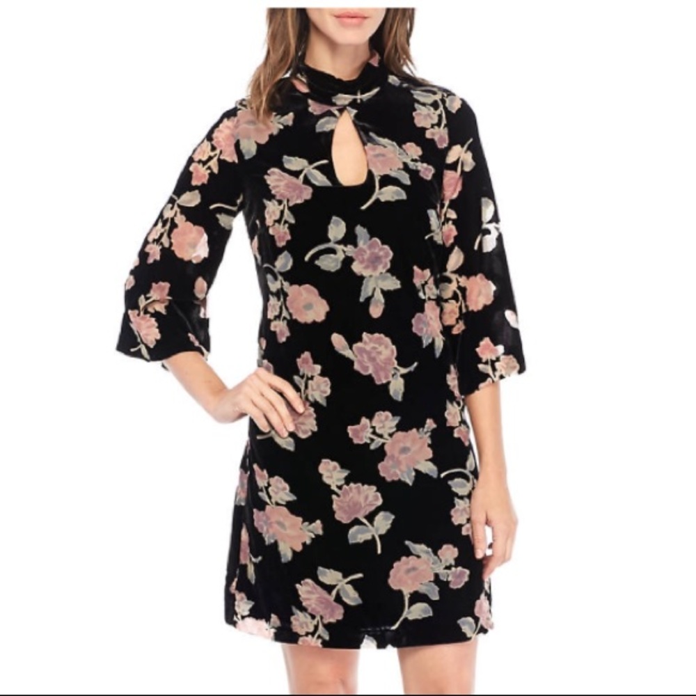 NWT Nanette Lepore Floral Bell Sleeve Velvet Dress